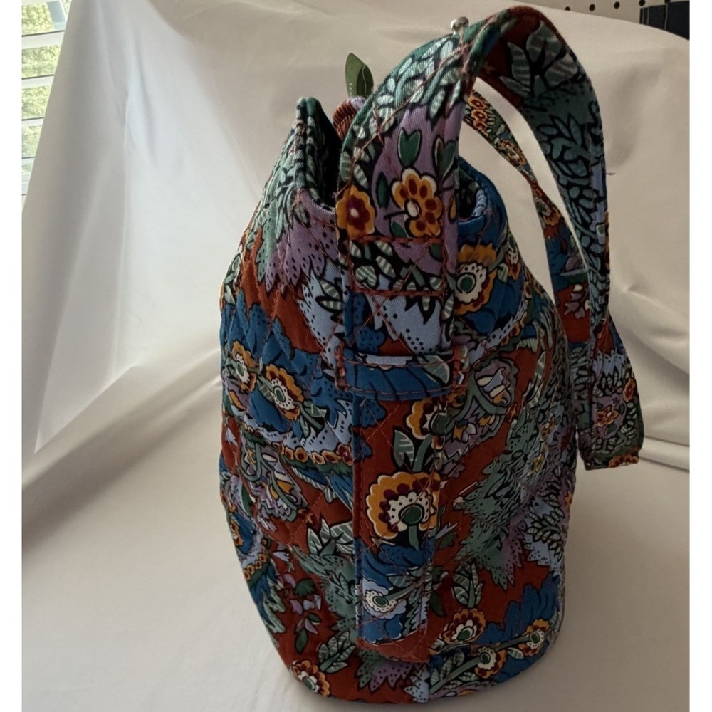 NEW Vera Bradley Astoria Shoulder Bag in Flowers & Feathers Pattern Quilted NWT - Picture 10 of 10